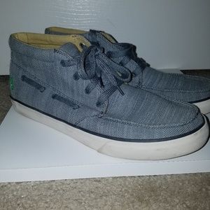 Sanuk chukka